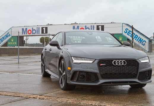 2016 RS 7 Performance